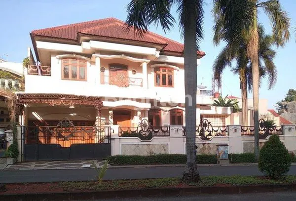 image RUMAH 2 LANTAI LT 500M² DI RAFFLESS HILLS CIBUBUR (1)