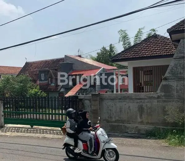 image RUMAH STRATEGIS HOOK DAU, FULL FURNISH & SIAP HUNI (3)