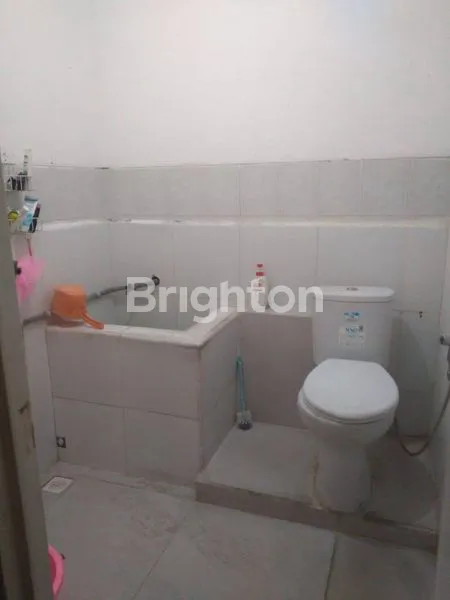 image RUMAH DUA LANTAI 700 JT-AN. AREA PERUM GUNUNG ANYAR EMAS. DEKAT RAYA MERR, UPN DAN JUANDA (4)