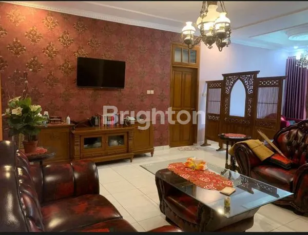 image RUMAH MEWAH SIAP HUNI DI SEMARANG ATAS, LT 195M² (2)