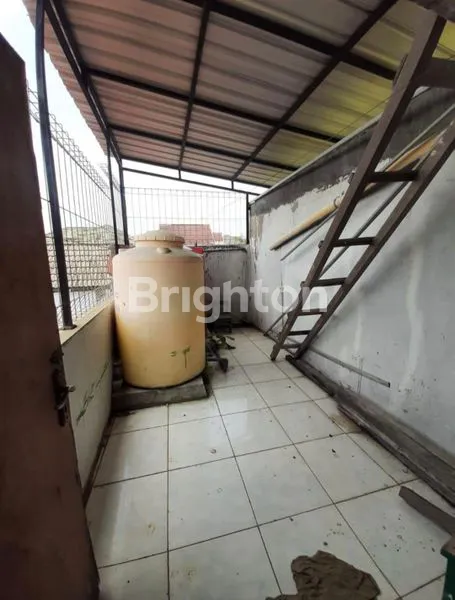 image RUMAH MEWAH SIAP HUNI DI SEMARANG ATAS, LT 195M² (7)