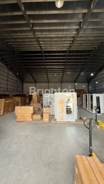 image GUDANG STRATEGIS DI KAWASAN PERGUDANGAN SAMARINDA (1)