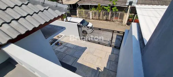 image HUNIAN NYAMAN 2 LANTAI DI SEMARANG BARAT (5)