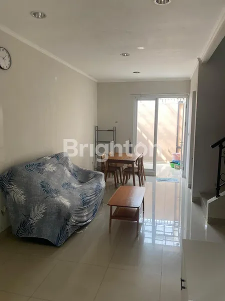 image RUMAH NYAMAN & ELEGAN DI CLUSTER MICHELIA, GADING SERPONG (2)