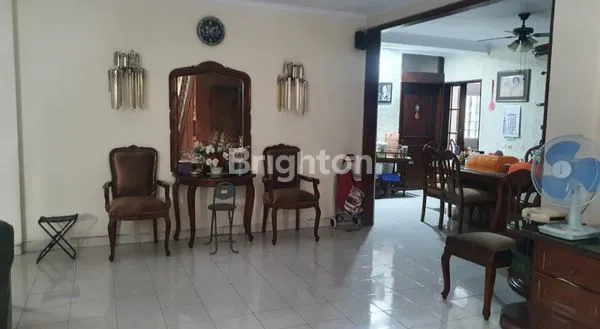 image RUMAH 2 LANTAI SEMI FURNIDHED CEMPAKA PUTIH TENGAH JAKARTA PUSAT. (8)