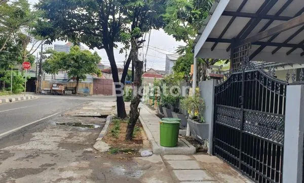 image RUMAH 2 LANTAI SEMI FURNIDHED CEMPAKA PUTIH TENGAH JAKARTA PUSAT. (2)