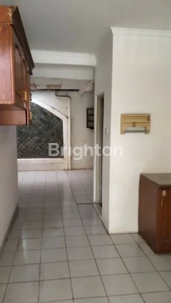 image RUMAH SIAP HUNI DI KEMANG PRATAMA 2, LT 135M² (5)