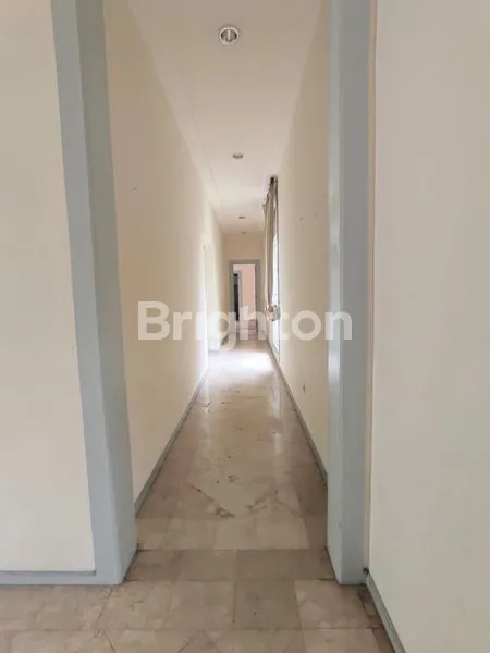 image RUMAH BERGAYA ITALIA DI KEMANG, 6+1 KT, KOLAM RENANG (4)