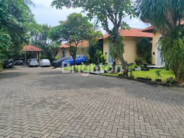 image RUMAH BERGAYA ITALIA DI KEMANG, 6+1 KT, KOLAM RENANG (1)