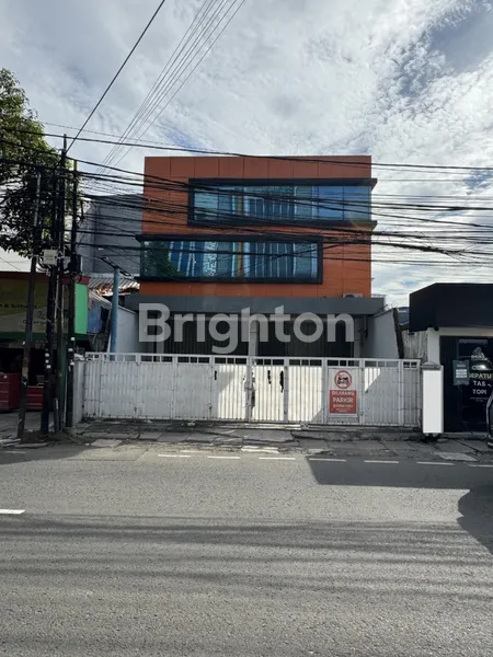 image GEDUNG AREA KOMERSIAL UTAN KAYU MATRAMAN BISA UTK BERBAGAI USAHA YG SANGAT PROSPEKTIF (1)