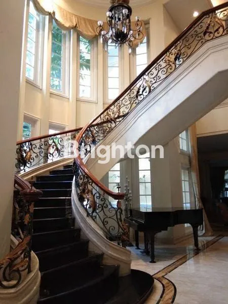 image MEWAH GOLF VIEW MEDITERAN HOUSE (6)