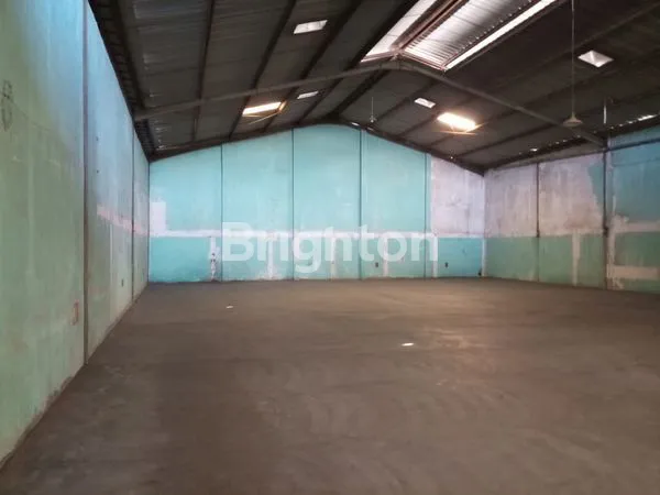 GUDANG SIAP PAKAI DI KAWASAN INDUSTRI