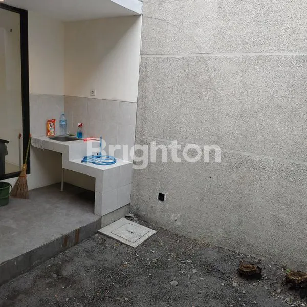 image TH00066 DISEWAKAN RUMAH NORTHWEST LAKE (4)