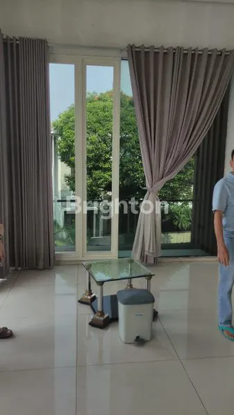 image VILLA TAMAN GAPURA  CITRALAND SURABAYA (6)