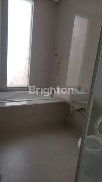 image VILLA TAMAN GAPURA  CITRALAND SURABAYA (4)