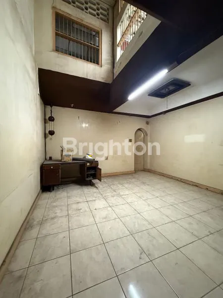 image RUKO JALAN SEMARANG PUSAT BISNIS SPAREPART MOBIL (4)