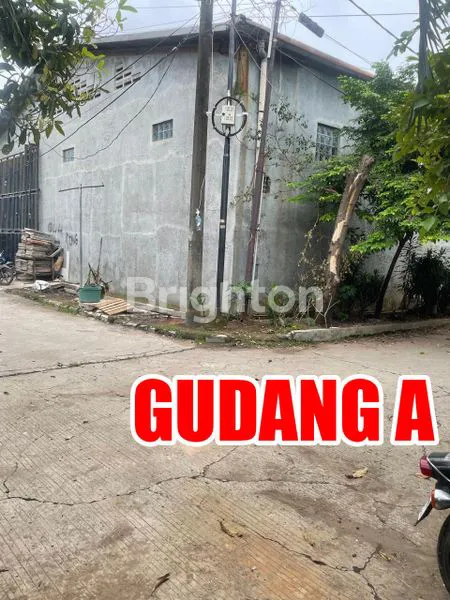 image DIJUAL GUDANG STRATEGIS DADAP KOSAMBI – DEKAT BANDARA SOEKARNO HATTA | 2 BANGUNAN | HARGA NEGO (4)
