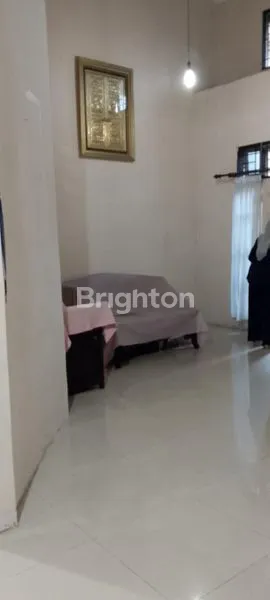 image RUMAH DI KOMPLEK DAMAI LANGGENG (4)