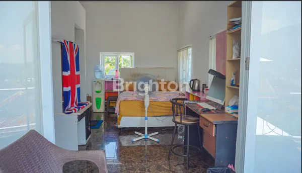 image RUMAH 3 LANTAI + ROOFTOP DI TAMAN LEGIAN, LT 120M² LB 300M²  SIAP HUNI (2)