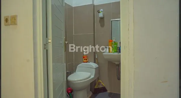 image RUMAH 3 LANTAI + ROOFTOP DI TAMAN LEGIAN, LT 120M² LB 300M²  SIAP HUNI (8)