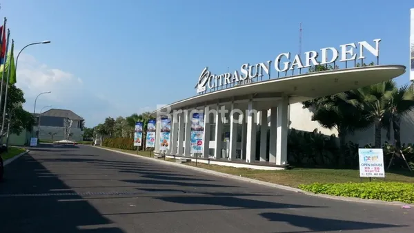 image RUMAH 2 LANTAI STRATEGIS DI CITRA SUN GARDEN JL. SOLO SLEMAN YOGYAKARTA (4)