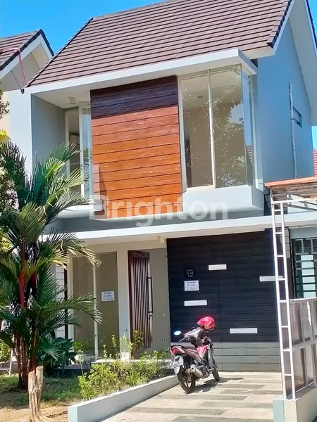 image RUMAH 2 LANTAI STRATEGIS DI CITRA SUN GARDEN JL. SOLO SLEMAN YOGYAKARTA (7)