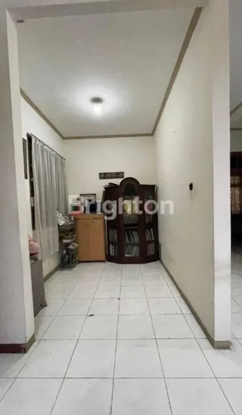 image RUMAH TERAWAT SIAP HUNI TAMAN PONDOK INDAH WIYUNG ROW JALAN 12MTR (6)