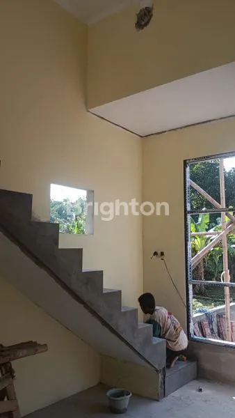 image RUMAH 2 LANTAI SHM, SIAP KPR DI PAMULANG (4)