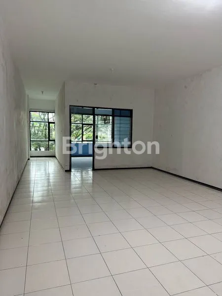 image RUKO STRATEGIS 3 LANTAI, SIAP PAKAI UNTUK BISNIS (7)