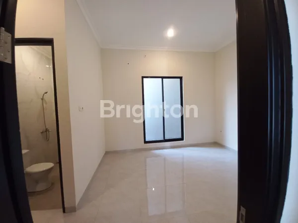 image RUMAH BARU GRESS MODERN MINIMALIS SIAP HUNI KLAMPIS (6)