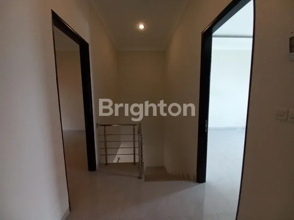 image RUMAH BARU GRESS MODERN MINIMALIS SIAP HUNI KLAMPIS (7)