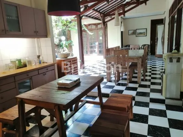 image RUMAH LUAS 450M² DI RENON, 5 KAMAR & SHM (6)