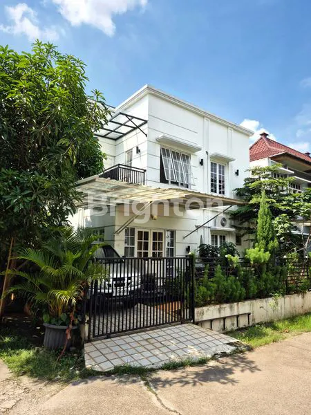 image RUMAH HOEK STRATEGIS JAKARTA TIMUR DI JATINEGARA BARU (1)