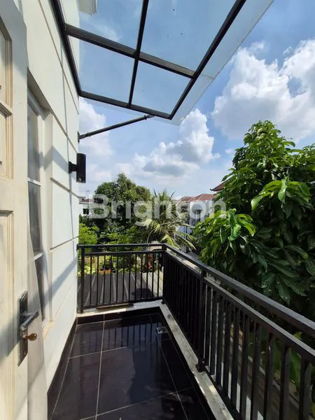 image RUMAH HOEK STRATEGIS JAKARTA TIMUR DI JATINEGARA BARU (3)