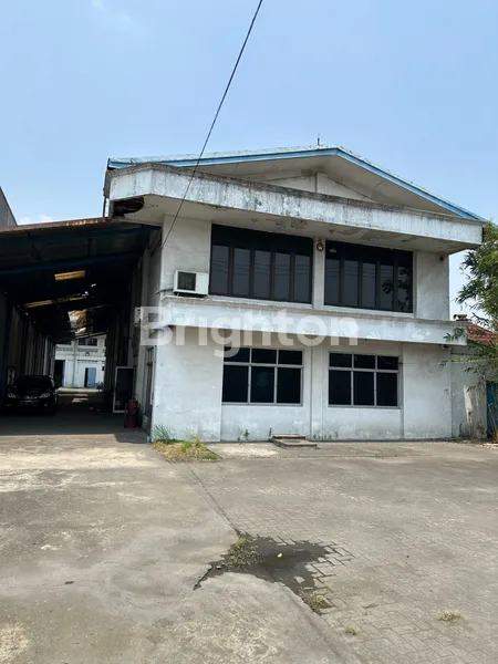 image DIJUAL BANGUNAN EX PABRIK DI RAYA KLETEK SIDOARJO, JARANG ADA SIAPA CEPAT DIA DAPAT, COCOK UNTUK GUDANG PENYIMPANAN ATAU PABRIK (1)