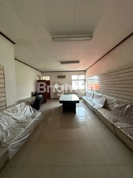 image DIJUAL BANGUNAN EX PABRIK DI RAYA KLETEK SIDOARJO, JARANG ADA SIAPA CEPAT DIA DAPAT, COCOK UNTUK GUDANG PENYIMPANAN ATAU PABRIK (8)