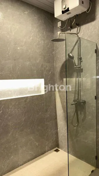 image VILLA MEWAH 2 LANTAI DI KEROBOKAN, SIAP HUNI (8)