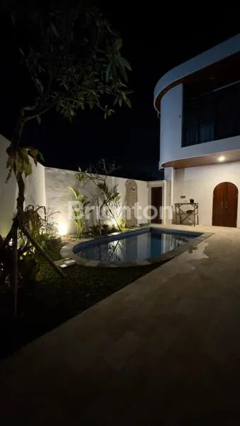 image VILLA MEWAH 2 LANTAI DI KEROBOKAN, SIAP HUNI (1)