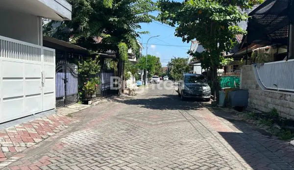 image RUMAH NIRWANA EKSEKUTIF GRESS 2 LANTAI MINIMALIS MODERN (2)