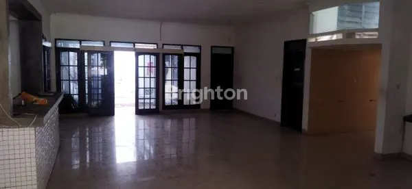 image RUMAH BARUK UTARA, LT 300M², DEKAT SUPERINDO (1)