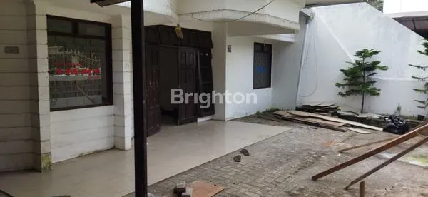 image RUMAH BARUK UTARA, LT 300M², DEKAT SUPERINDO (8)