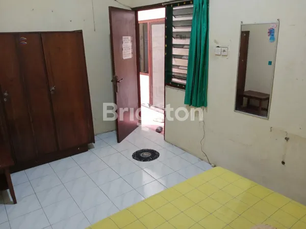 image RUMAH KOS LOKASI STRATEGIS JALANAN RAMAI, BEBAS BANJUR DI KETINTANG SURABAYA (2)
