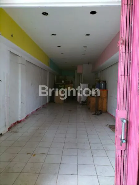 image DISEWAKAN RUKO 4 LANTAI LOKASI STRATEGIS DEKAT PASAR KEDOYA, JAKARTA BARAT (1)