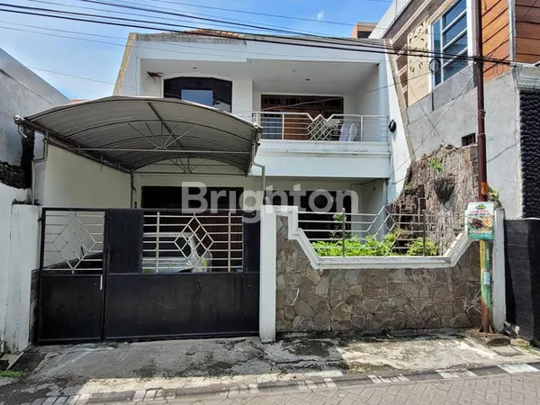 image RUMAH SIAP HUNI & TERAWAT  LOKASI STRATEGIS DEKAT UNAIR (1)