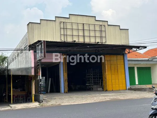 image RUKO STRATEGIS DI JALAN RAYA PRAMBON, LT 364M² (1)