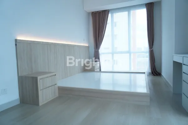 image APARTEMEN ASPEN PEAK RESIDENCE JAKARTA SELATAN 3+1 BR SEMI FURNISH SIAP HUNI DEKAT MALL LANTAI SEDANG (4)