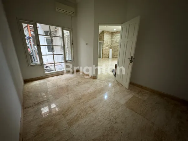 image RUMAH MEWAH DI PAKUWON CITY (5)