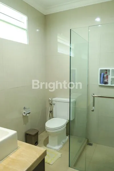 image RUMAH DI DUKUH KUPANG SIAP HUNI (6)