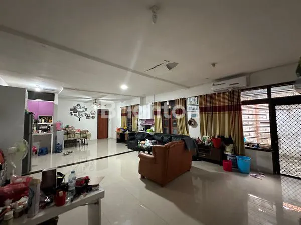 image GUDANG STORAGE BENGKEL MURAH SBY BARAT DEKAT RAYA MASTRIP KEBRAON WIYUNG TOL GUNUNGSARI AKSES TRUK (3)