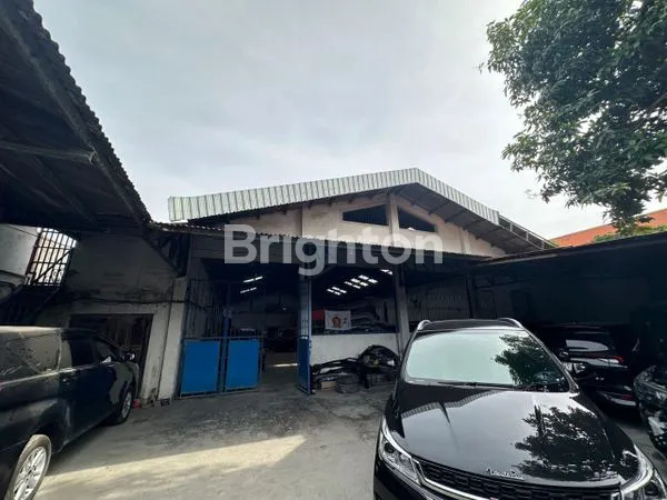 image GUDANG STORAGE BENGKEL MURAH SBY BARAT DEKAT RAYA MASTRIP KEBRAON WIYUNG TOL GUNUNGSARI AKSES TRUK (5)